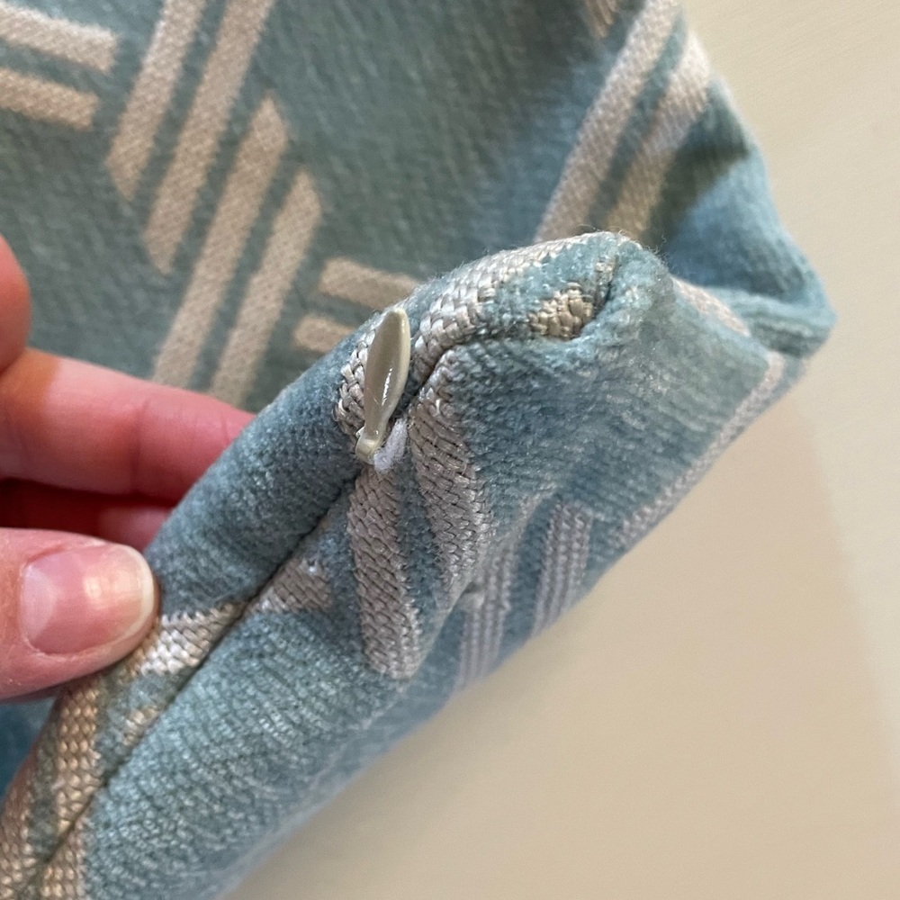 19x19 aqua blue and cream rope pillow cover - Picture 3 of 7